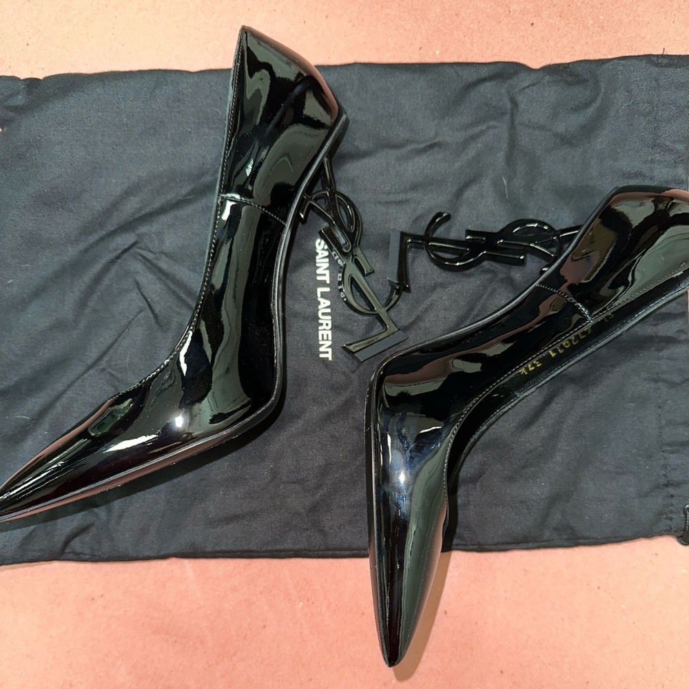 Opyum point-toe patent leather YSL pumps